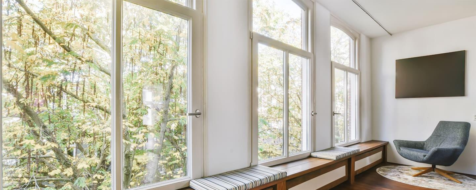 Espacios con Mucha Luz Natural_ Ventanas Recomendadas para Maximizarla